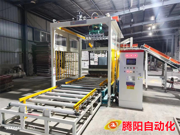 高位碼垛機(jī)